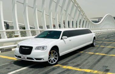 Chrysler C300 Pearl Limousine Dubai Luxury on the Road