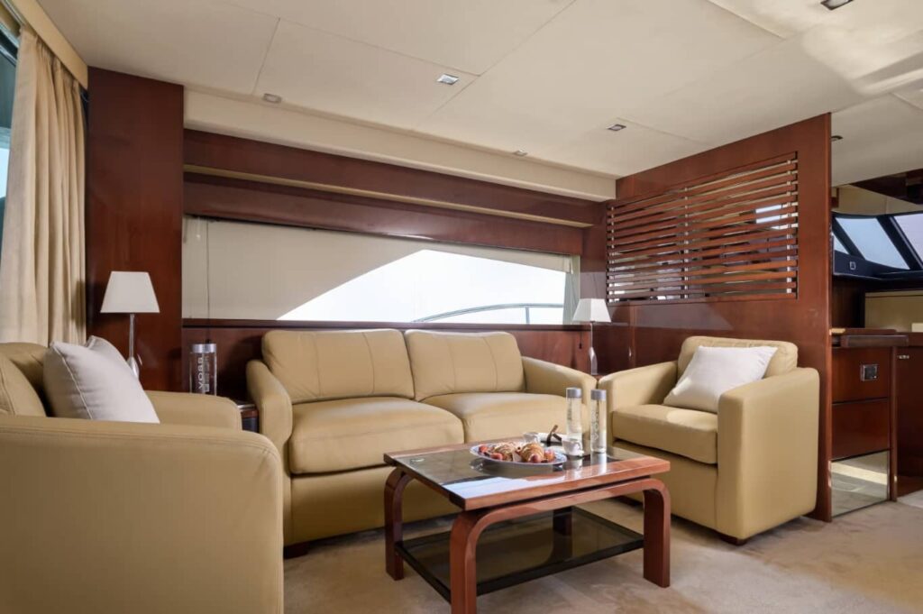 68 FT Platinum Premium Yacht Luxury Cabin