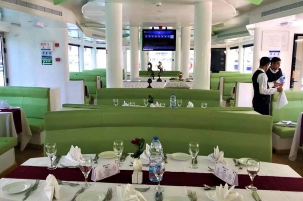 Mona Lisa Dinner Cruise Dubai Marina