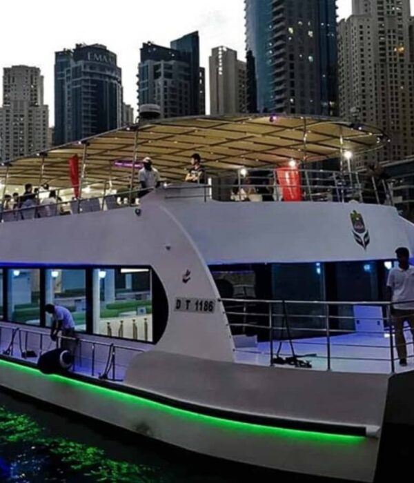Mona Lisa Dinner Cruise Dubai Marina Dinner