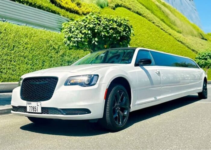 Chrysler C300 Emerald Limousine Interior Design