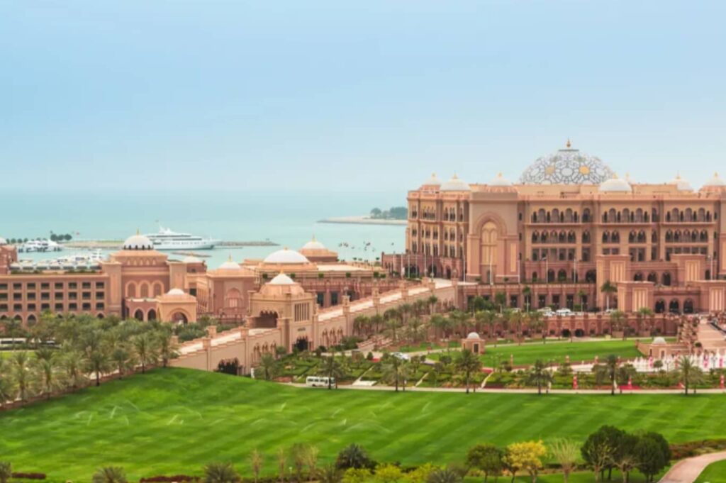 Abu Dhabi City Tour with Grand Mosque From Dubai