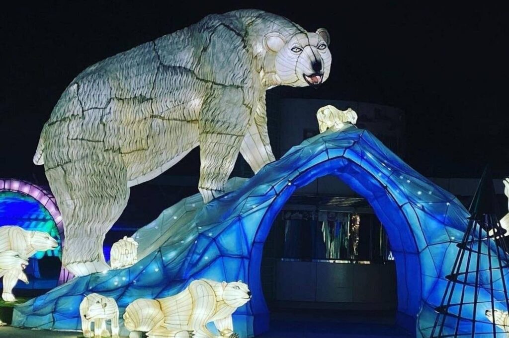 Dubai Garden Glow Lion