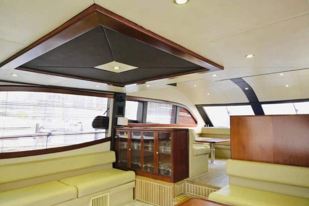 72 FT SuperFly Siddi Yacht Tour Interior Design