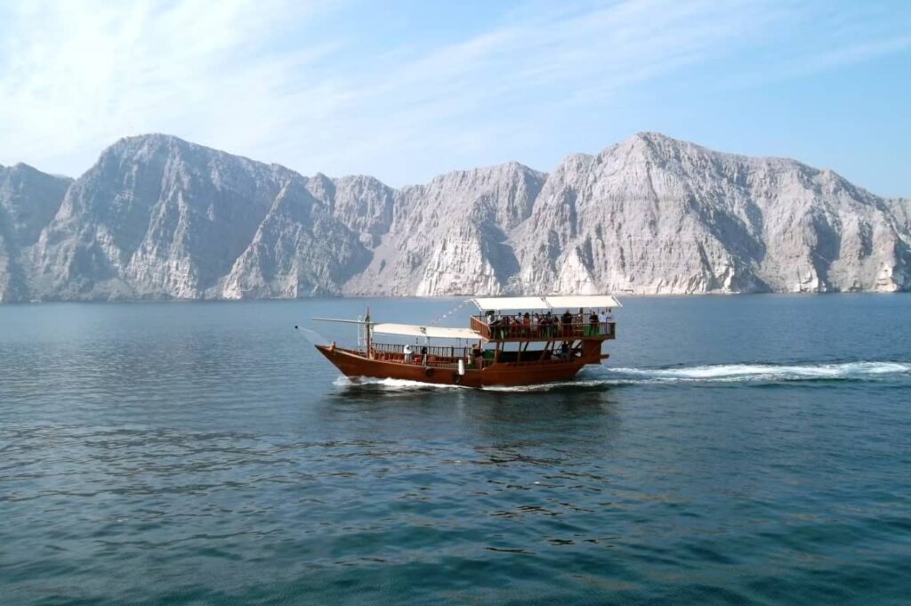 Musandam Dibba Tour with Dhow Cruise Fishing