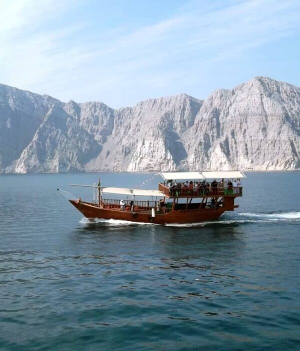 Musandam Dibba Tour with Dhow Cruise Fishing