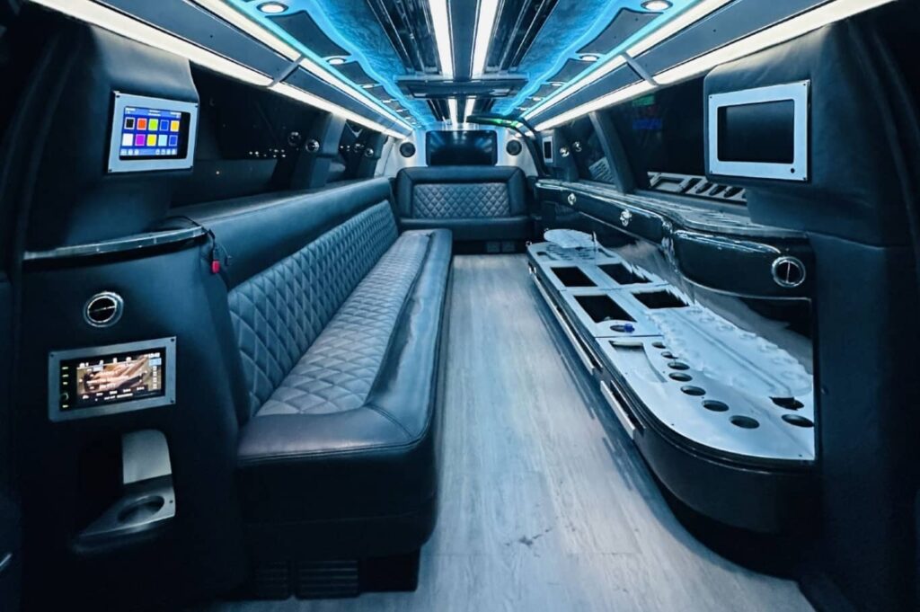 GMC Yukon Diamond Edition Limousine Sunroof Moonroof