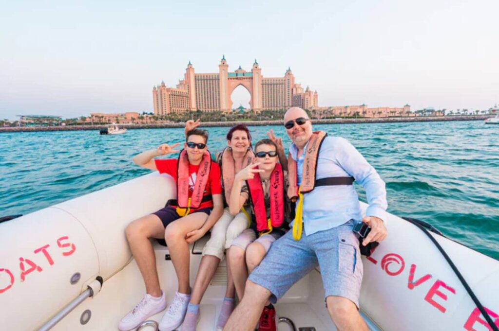 Love Boat 90 Minutes Tour Enjoy on the Water