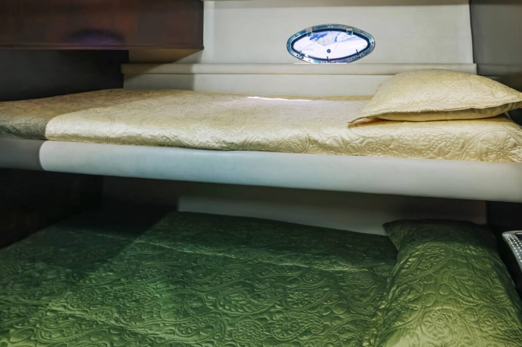 50 FT Seamaster 1 Yacht Super Bedrooms