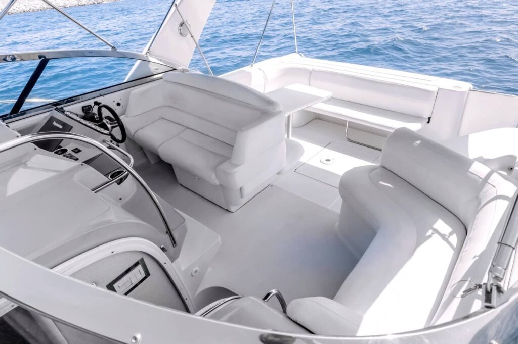 40 FT Seamaster Yacht Bedrooms