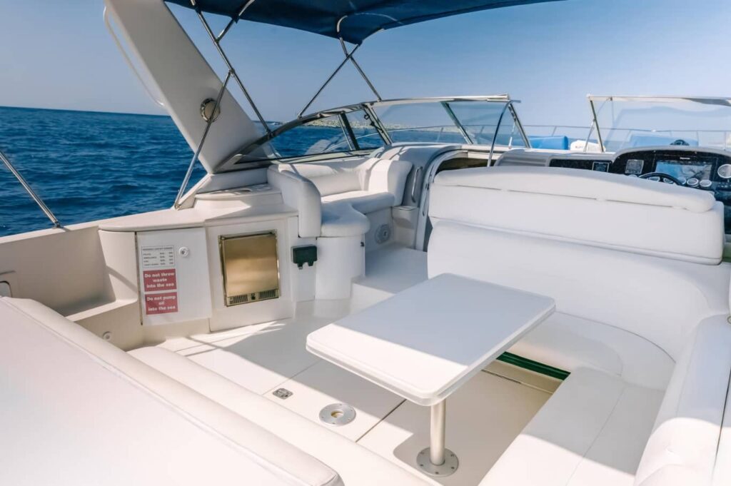 40 FT Seamaster Yacht Bedrooms