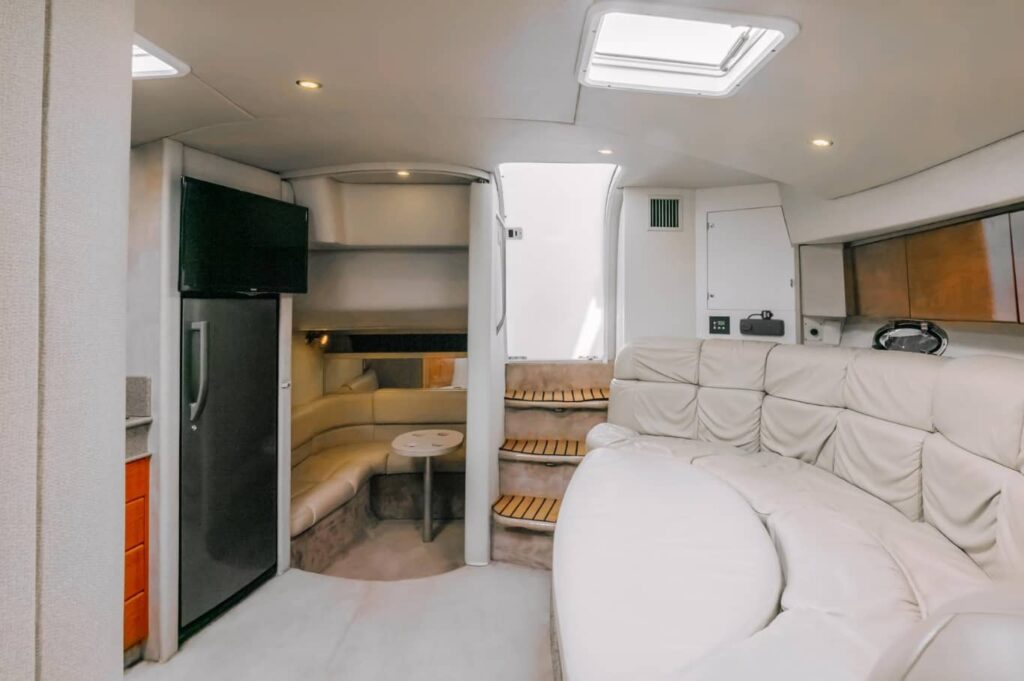 40 FT Seamaster Yacht Bedrooms