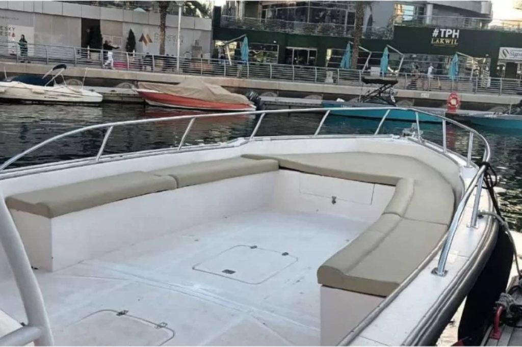 42 FT Speed Boat Dubai Bathroom