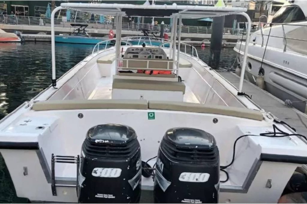 42 FT Speed Boat Dubai Cabin