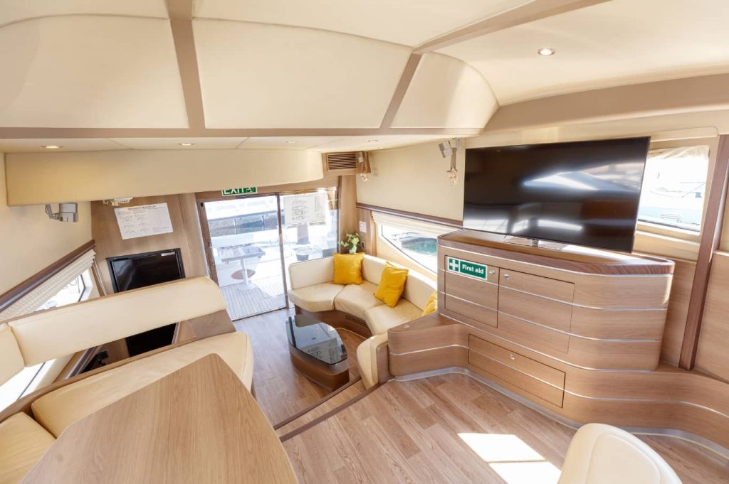 55 FT Veronika Yacht Dubai Ice Cubes