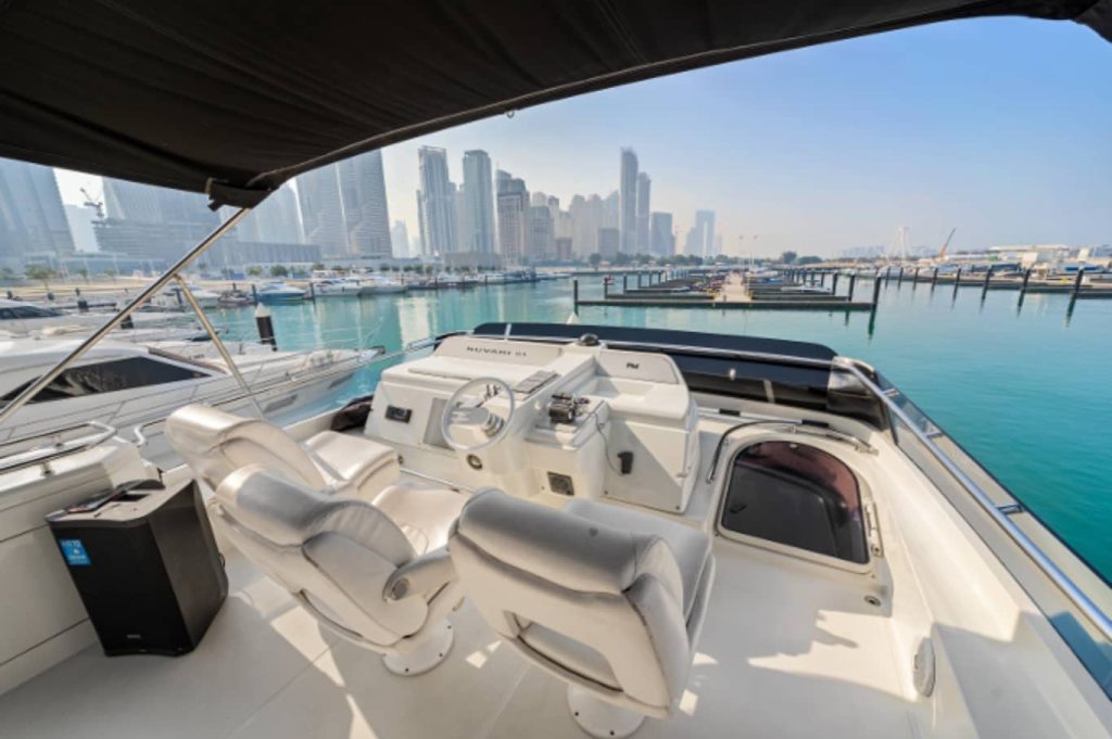 68 FT Luna Yacht Cabin