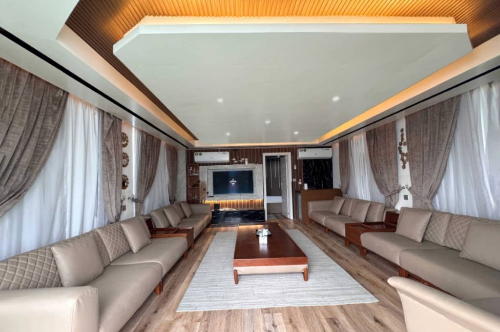 70-ft Castle Yacht Dubai Kitchen