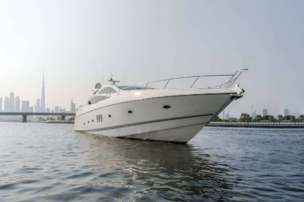84 FT Sunseeker Yacht Dubai Sail on the Water