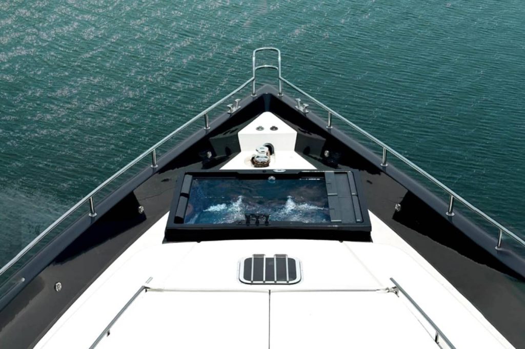 95 FT Black Pearl Yacht Dubai Free WIFI