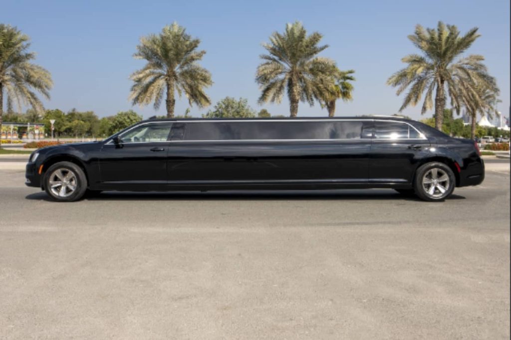 Super Chrysler Limousine Black Side View